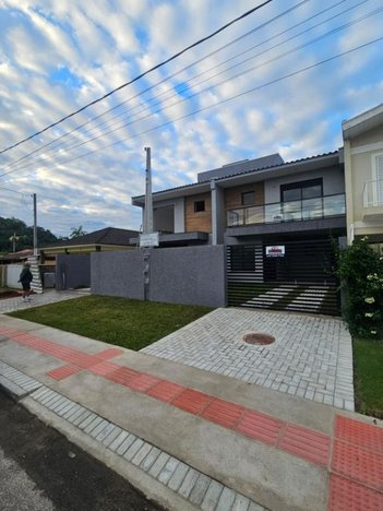 house em Rua Antônio Alves Correa, Centro - Guaratuba - PR