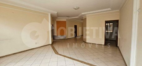 house em Rua Marco Aurélio Gonçalves, Jardim Karaíba - Uberlândia - MG