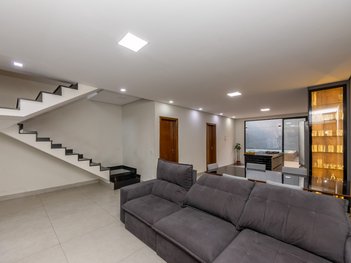 house em Rua Ada Dártora Anzelotti, Laranjeiras - Caieiras - SP