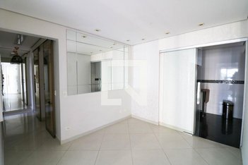 apartment em Avenida Padre Antônio José dos Santos, Cidade Monções - São Paulo - SP