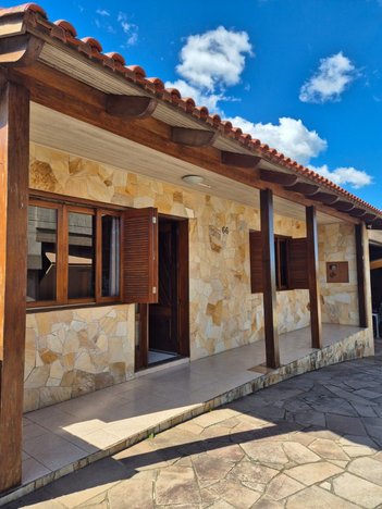 house em Rua Oswaldo Goidanich, Vila Nova - Porto Alegre - RS