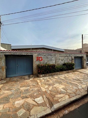 house em Rua Júlio Prestes, Jardim Sumaré - Ribeirão Preto - SP