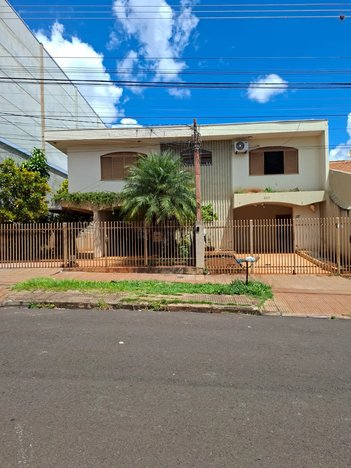 house em Rua Osvaldo Cruz, Zona 07 - Maringá - PR