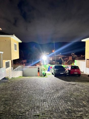 house em Avenida Pilsen, Serra Grande - Niterói - RJ