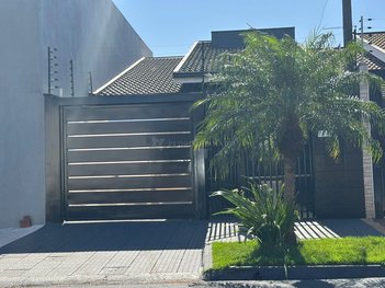 house em Rua Dirce Bassi Rigoldi, Jardim Colina Verde - Maringá - PR
