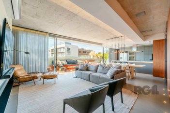 apartment em Rua Carlos Huber, Três Figueiras - Porto Alegre - RS
