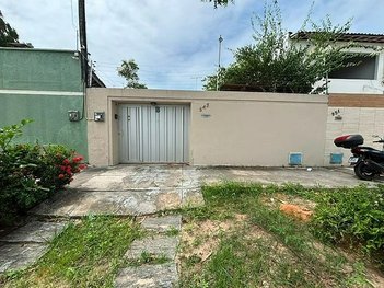 house em Rua Nelson Coelho, Lagoa Redonda - Fortaleza - CE