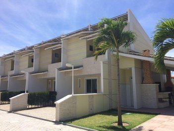 house em Rua Lourdes Vidal Alves, Lagoa Redonda - Fortaleza - CE