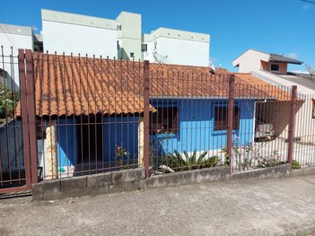 house em Rua Angelina Marchesini, Santa Fé - Caxias do Sul - RS
