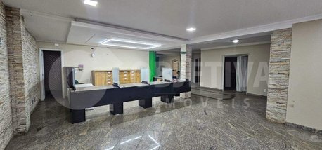 business em Avenida Getúlio Vargas, Martins - Uberlândia - MG