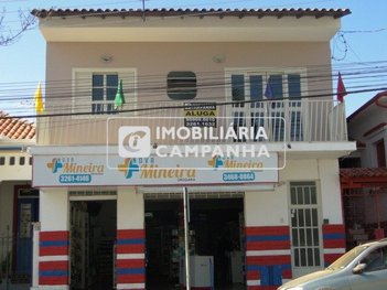 house em Praça Dom Ferrão, Centro - Campanha - MG