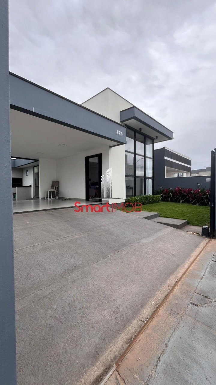 WhatsApp Image 2025-11-03 at 15.25