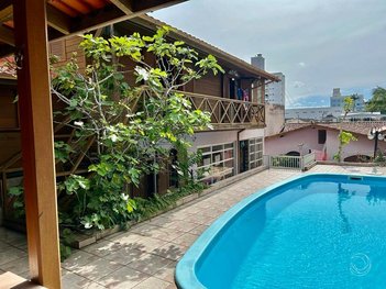 house em Waldemar Ouriques, Coloninha - Florianópolis - SC