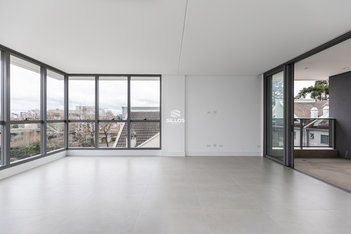 apartment em Rua Valdivia, Hugo Lange - Curitiba - PR
