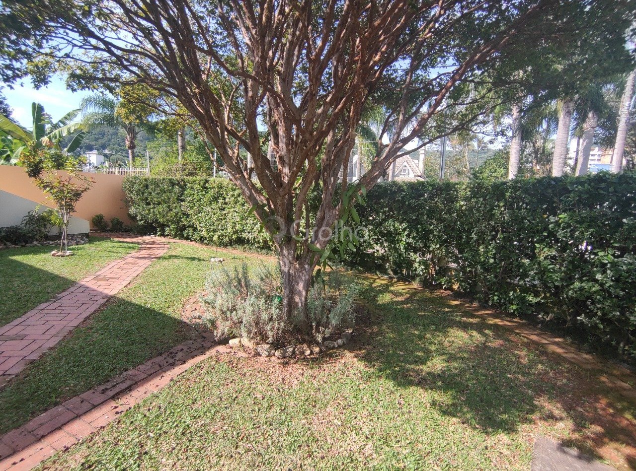 2_6 - Frente Casa Jardim