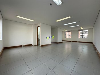 business em Rodrigo Romeiro (Sala 204), Vila Santo Antônio - Bauru - SP