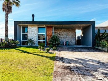 house em Avenida Diamante, Rainha do Mar - Xangri-Lá - RS