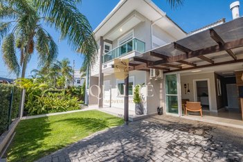 house em Avenida dos Jerivás, Cachoeira do Bom Jesus - Florianópolis - SC