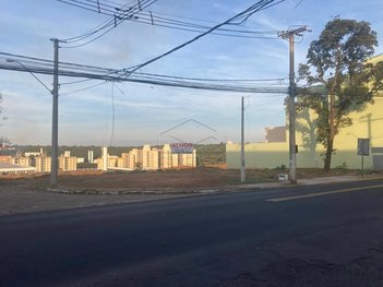 commercial_property em Rua Padre Francisco Van Der Maas, Vila Engler - Bauru - SP