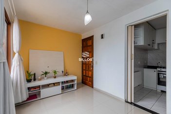 apartment em Avenida Presidente Affonso Camargo, Capão da Imbuia - Curitiba - PR