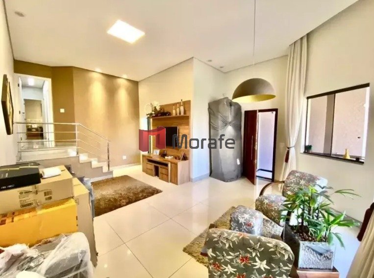 Casa com 3 quartos — Castelo, Belo Horizonte