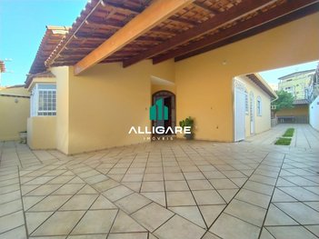 house em Rua Victório Ferraciolli, Jardim Olímpico - Pouso Alegre - MG