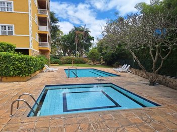 apartment em Estrada União e Indústria, Itaipava - Petrópolis - RJ