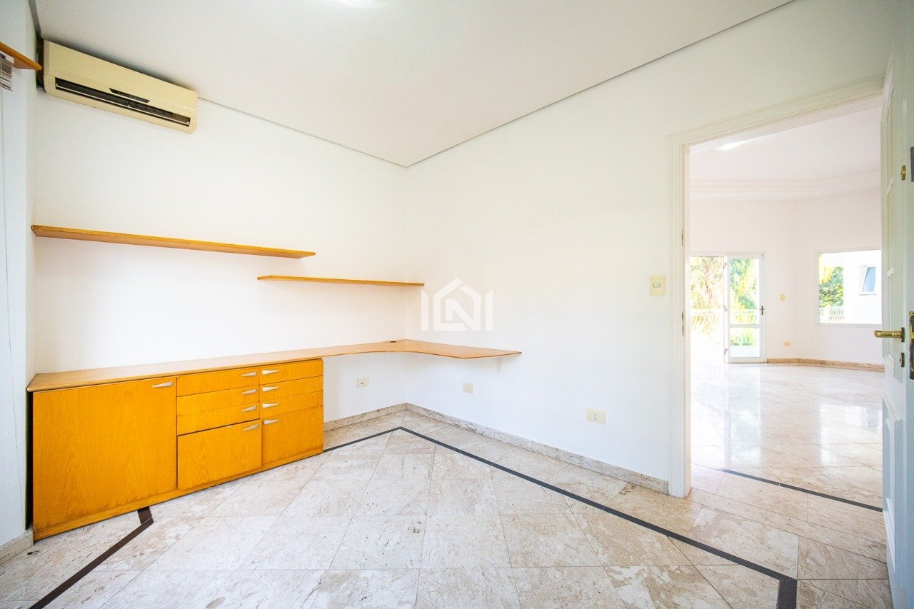 casa a venda no condominio sao paulo II - 
- escritorio