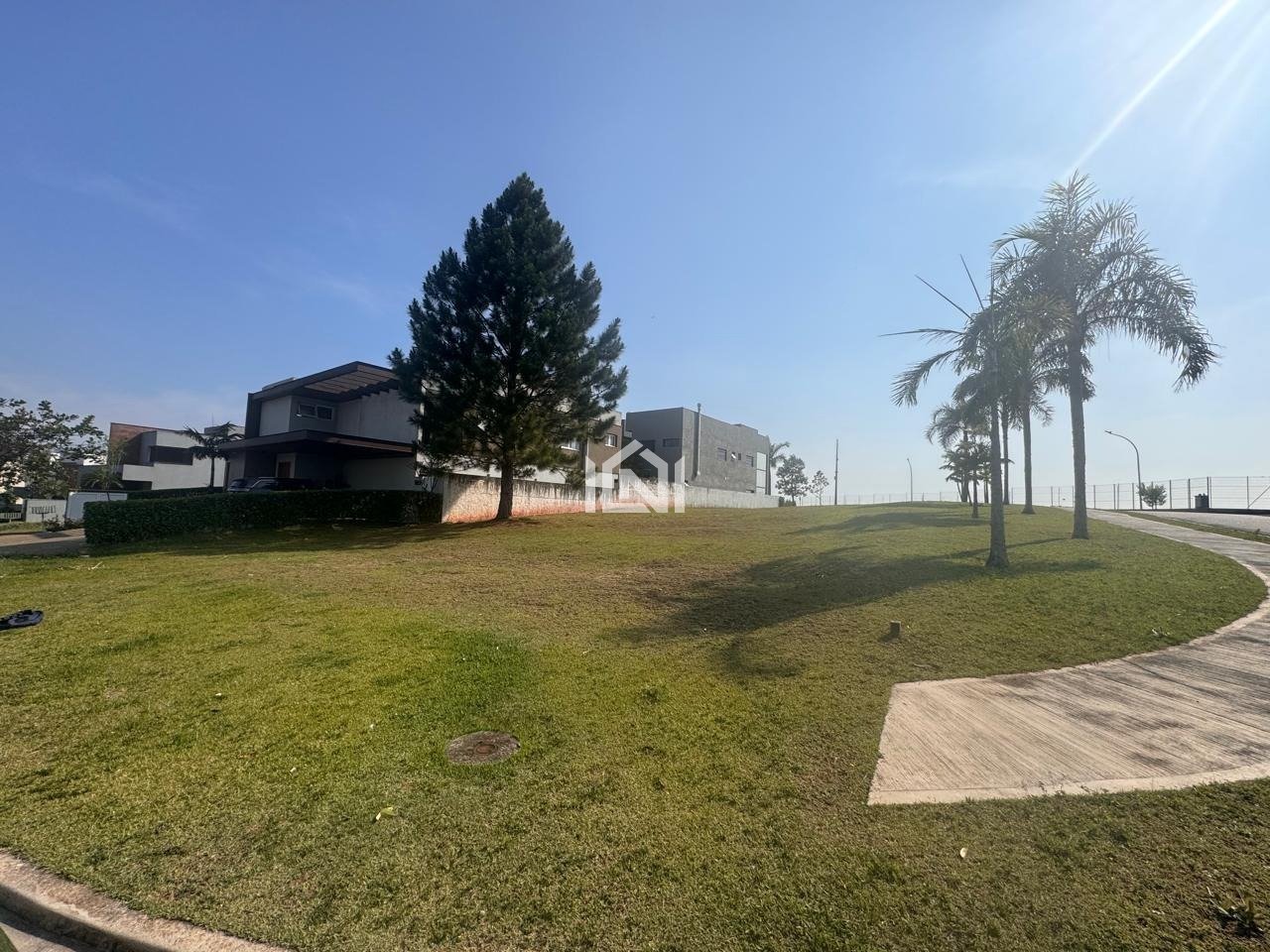 terreno a venda no condominio alphaville da granja viana