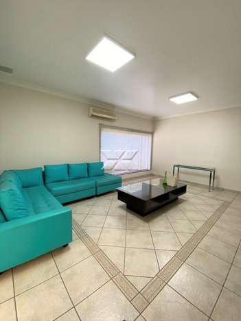 commercial_building em 09, Zona Central - Rio Claro - SP