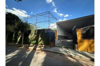 commercial_building em Rua Vladimir Herzog, Vila Esperia ou Giglio - Atibaia - SP