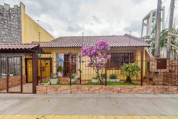 house em Avenida Alcides S. Severiano, Sarandi - Porto Alegre - RS