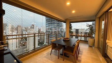 Apartamento em Avenida Lavandisca, Indianópolis - São Paulo - undefined