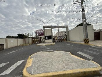 apartment em Rua Imperatriz Leopoldina, Loteamento Jardim Ana Maria - Pindamonhangaba - SP