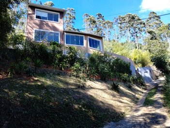 house em Estrada Nelson Silva, Carangola - Petrópolis - RJ