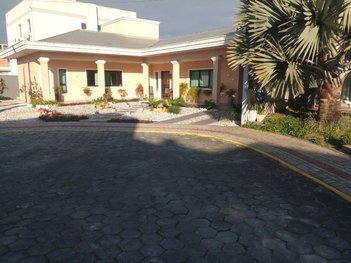 house em Avenida Vereador Domingos Fonseca, Praia do Estaleiro - Balneário Camboriú - SC