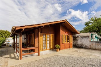 house em Servidão Damázio Luiz Flôr, Ingleses do Rio Vermelho - Florianópolis - SC
