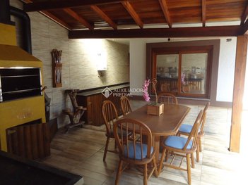house em Avenida Frederico A Ritter, Distrito Industrial - Cachoeirinha - RS