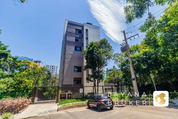 apartment em Rua Tajuja, Três Figueiras - Porto Alegre - RS