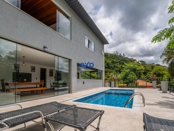 house em Estrada da Divisa, Itaipava - Petrópolis - RJ