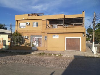 house em Rua General Osório, Centro - Pelotas - RS