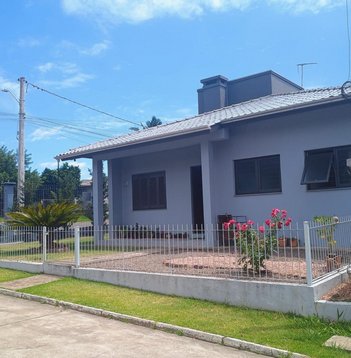 house em Rua Goetz, Jardim Panorâmico - Ivoti - RS