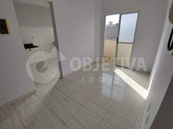apartment em Rua Sílvio Calegari, Presidente Roosevelt - Uberlândia - MG
