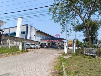 industrial em Lucas Nogueira Garcez, Jardim Esperança - Jacareí - SP