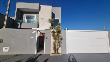 house em Avenida Cecilia Lourenção, Residencial Ouro Verde - Botucatu - SP