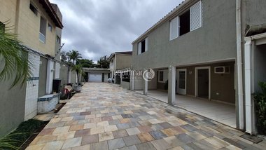house em Rua José Ignácio Correa, Loteamento João Batista Julião - Guarujá - SP