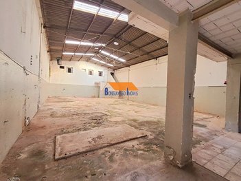 industrial em Henrique Diniz (chave 160), Nova Cachoeirinha - Belo Horizonte - MG