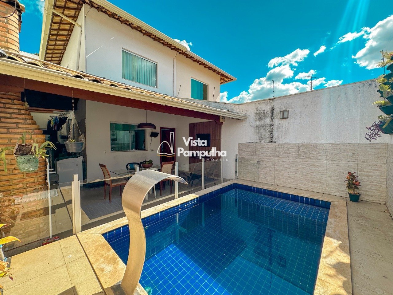 Casa com 4 quartos — Jardim Atlântico, Belo Horizonte