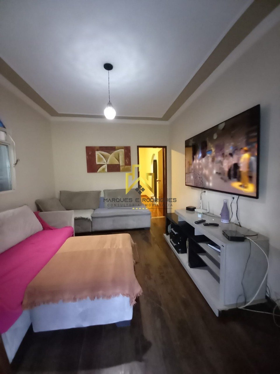 Casa com 3 quartos — Piratininga (Venda Nova), Belo Horizonte