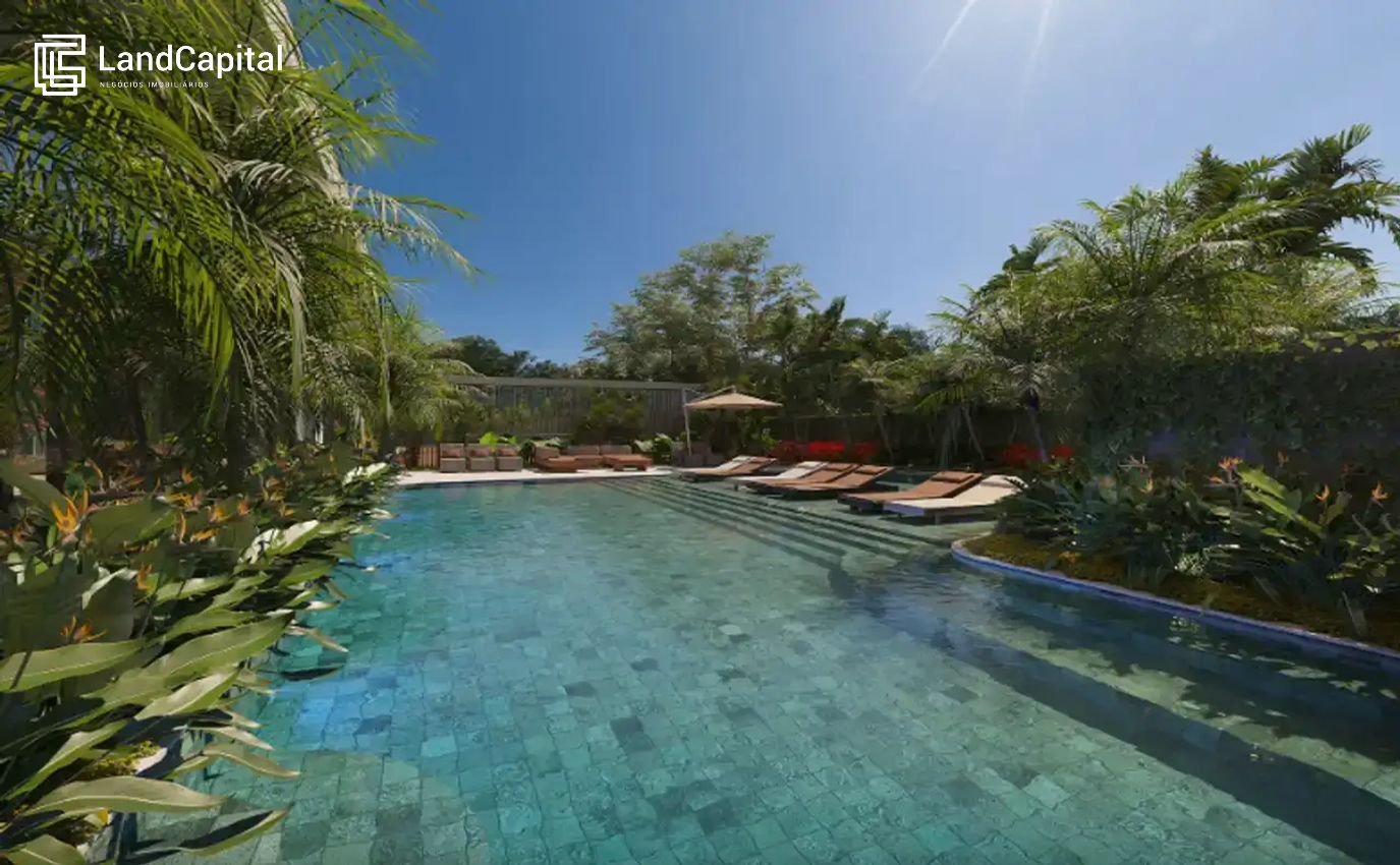 Piscina com deck
